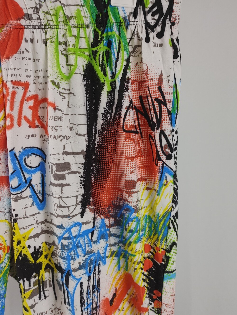 Paper + Tee Graffiti Print Bermuda Biker Shorts Women's 1X NWOT - Picture 7 of 10
